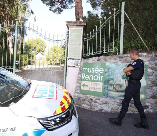 Rubati 4 dipinti di Renoir dal Museo a Cagnes-sur-Mer: valgono 9 milioni di euro, caccia ai ladri