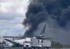 Aereo Boeing 767 cargo di Amazon esce di pista, si schianta e prende fuoco a Miami