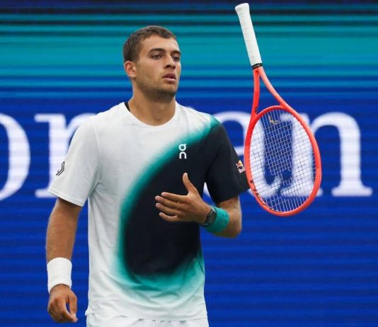US Open, Cobolli vince ma non gli basta: “Sono un cretino…”