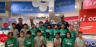 Suzzara, festa per i piccoli calciatori bianconeri al Superstore: parte l’avventura nella Conad Cup