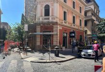 Crolla il solaio di un negozio in via Cola di Rienzo: 4 soccorsi ed estratti da macerie