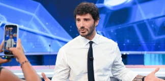 Sanremo, De Martino cambia regole: voto online ed Eurovision, 24 Big e paletti su Ia