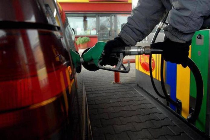 distributore_di_benzina_benzinai_carburanti_pompe_di_benzina_fg