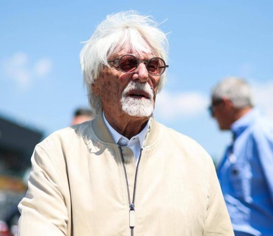 Ecclestone nei guai a 95 anni, fucile sul jet: fermato in Portogallo