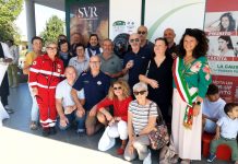 Dieci anni di farmacia a Palidano, e nuovo defibrillatore donato dalla Polisportiva