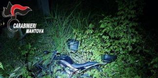 Castel d’Ario, finisce con la moto in un fossato: muore 36enne