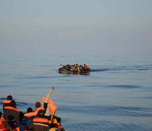 Migranti, crollo di arrivi a Lampedusa. Il sindaco: “100mila nel 2023, quest’anno 10mila”