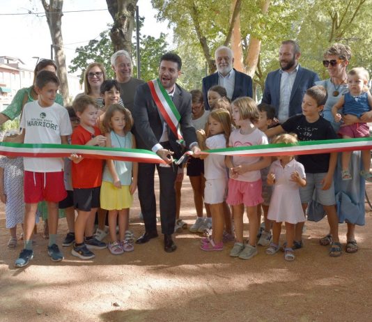 Più sicurezza e spazi accessibili: inaugurata la riqualificazione di Piazza Virgiliana
