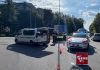 Mantova, auto e scooter si scontrano alla rotatoria: ferite madre e figlia trasportate all’ospedale
