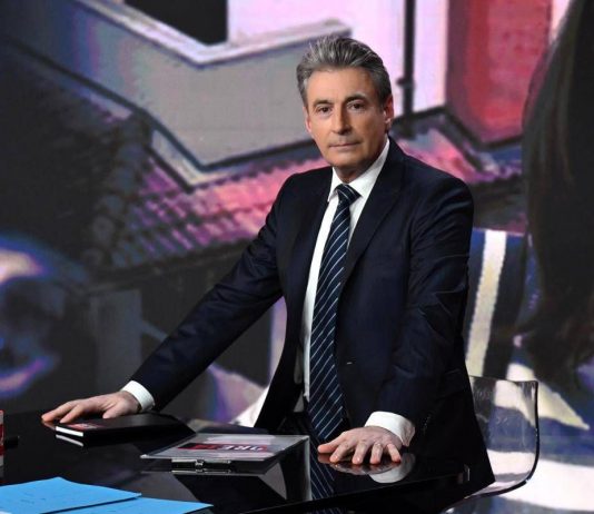 ‘Hotel Costiera’ vince il prime time, Milo Infante sfiora il 10% nel debutto in prima serata su Rete4