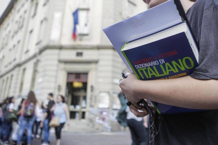 iniziati_gli_esami_di_maturita_per_gli_studenti_delle_scuole_superiori