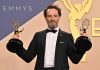 Emmy 2026, 14 premi a ‘Widow’s Bay’. Matthew Rhys e Jean Smart scrivono la storia