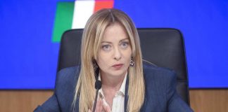 Forum Cernobbio, il sondaggio promuove il governo Meloni e boccia l’opposizione