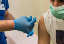 Covid, profilassi post-esposizione: ok in Europa a terapia antivirale orale