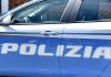 Paura a Roma, nuda e armata di coltello minaccia passante: bloccata con taser e portata in ospedale