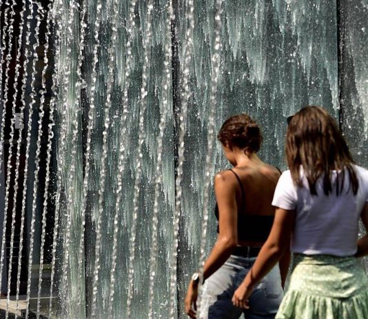 Caldo record, oggi bollino rosso a Bari e Campobasso. Domani allerta massima anche a Roma e Palermo