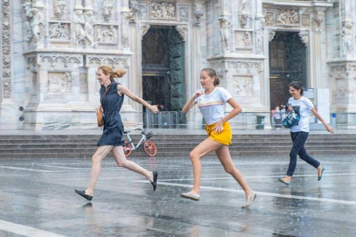 pioggia_nel_tardo_pomeriggio_a_milano_il_12_agosto_2019
