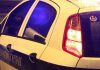 Ostia, autocarro danneggia ponte sulla via del Mare: traffico in tilt a Roma Sud