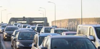Governo abolisce bollo auto e moto. Meloni: “Via una delle tasse più odiate”