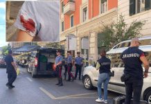 Spari a Roma, donna ferita a Prati: l’arma potrebbe essere un fucile, colpi da oltre dieci metri