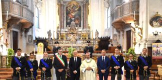 La Polizia festeggia S.Michele: onorificenze agli agenti in pensione e messa a Monzambano