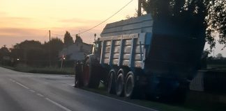 Bondeno, guasto all’idroguida del trattore, scia d’olio per 500 metri sulla Sp.50