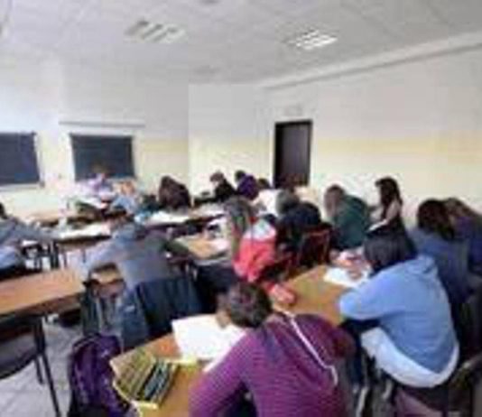Scuola, Ocse: prestazioni in calo soprattutto in lettura e matematica. Italia sopra media