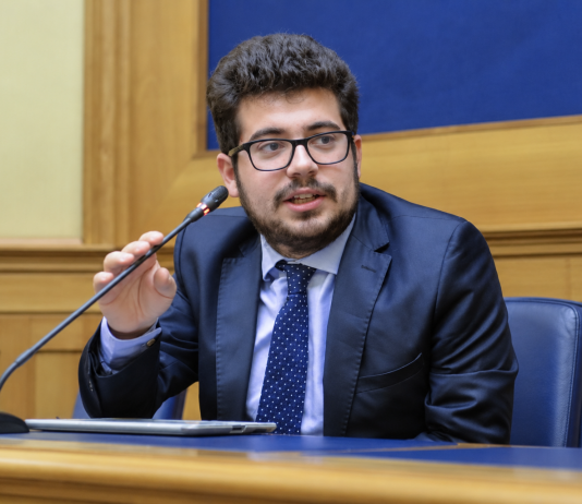“C’è ancora bisogno del sindacato?” Seghezzi presenta alla Cisl il suo libro
