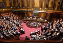 Fine vita, legge nella ‘palude’ del Senato. Fdi: “Nodo tecnico”. Pd accusa: “Presa in giro”