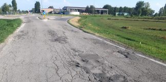 Gonzaga, strada dei Ronchi ormai allo stremo: i residenti chiedono interventi urgenti
