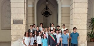 Mantova. premiati i trentadue studenti 100 e lode, Murari: «il talento è anche responsabilità»