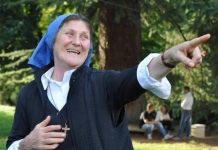 Famiglia, giovani e valori: suor Rosalina Ravasio presenta a Stradella il libro “Pensieri trasversali”