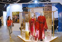 I turisti diventano attori di fiction nella “Hollywood cinese” di Hengdian