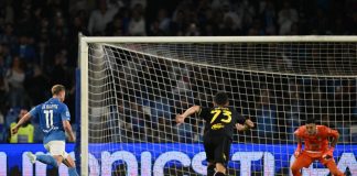 Doppietta De Bruyne e gol di Lang, al Maradona il Napoli batte 3-0 il Frosinone