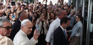 Papa Leone XIV rientrato in Vaticano dopo le dimissioni dal Gemelli