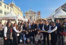 Inaugurata ‘Sbrisolona & Co’: spettacoli, eccellenze della pasticceria e premiazioni dei maestri