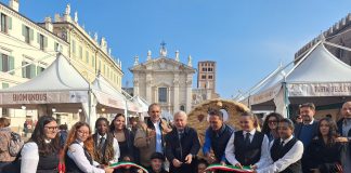 Inaugurata ‘Sbrisolona & Co’: spettacoli, eccellenze della pasticceria e premiazioni dei maestri