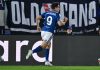 Douvikas esalta il Como, battuto il Sassuolo 2-0