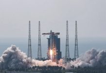 Cina, lanciato un nuovo gruppo di satelliti per Internet