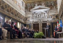 Mattarella “In tempi di incertezza il futuro va disegnato dai giovani”
