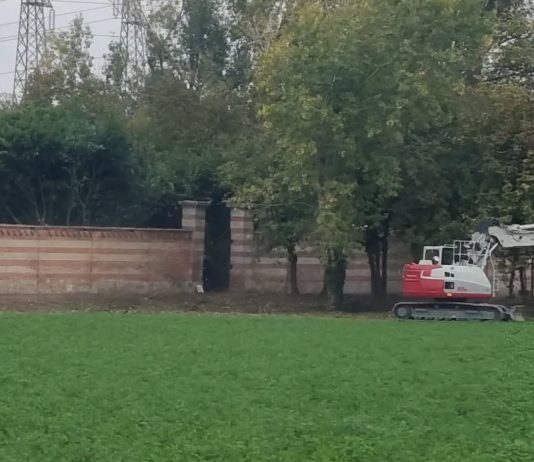Ex cimitero di via Quattrocase, via ai lavori: riemerge il set di “Novecento”