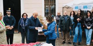 A Piubega il Prefetto Bolognesi incontra i neo diciottenni per la consegna della Costituzione