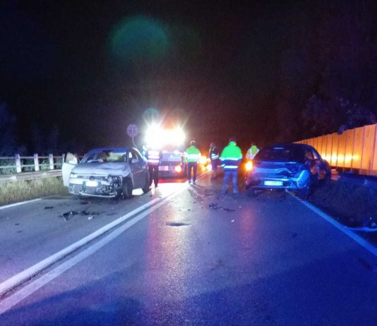 Porto Mantovano, tamponamento sulla Tangenziale Nord: marito e moglie in ospedale