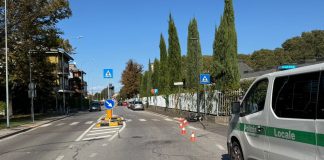 Scontro tra auto e moto in viale Pompilio: due giovani feriti in ospedale