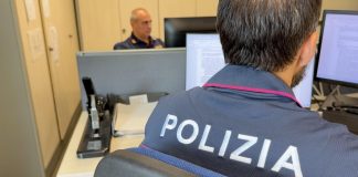 Paga oltre 600 euro per uno scooter ma il venditore online sparisce: denunciato 25enne
