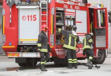 Suzzara, l’ascensore si blocca: ha una crisi di panico e sviene