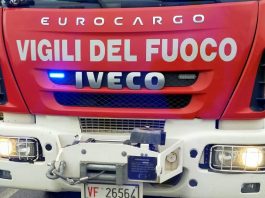 Incendio in una palazzina di via Bellonci a Mantova: sette intossicati