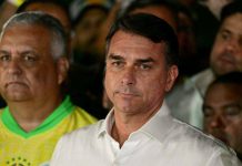 Brasile, partito Bolsonaro riconosce vittoria di Lula. Lui no: “Mi vietano di lasciare il Paese, tentativo di intimidazione”