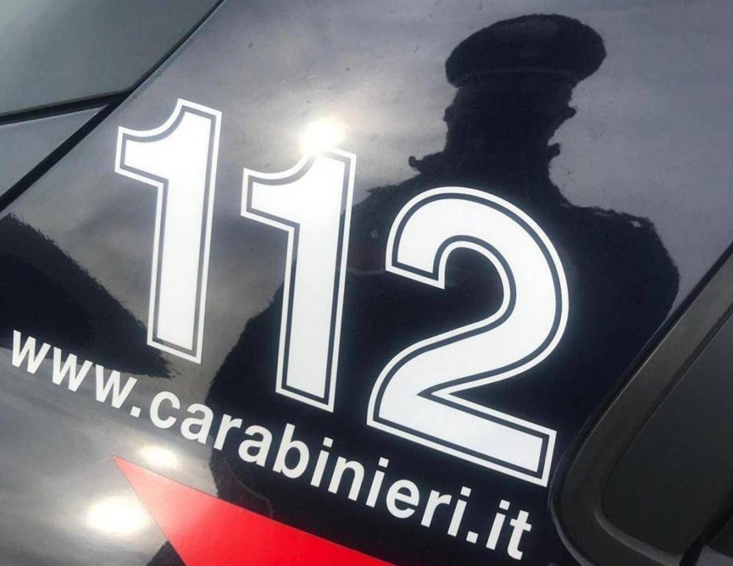 Canneto, durante un controllo esibisce carta d’identità privata del ...