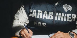 Schiaffi, insulti e violenza sessuale ad anziane in Rsa di Milano: interdetti 3 Oss